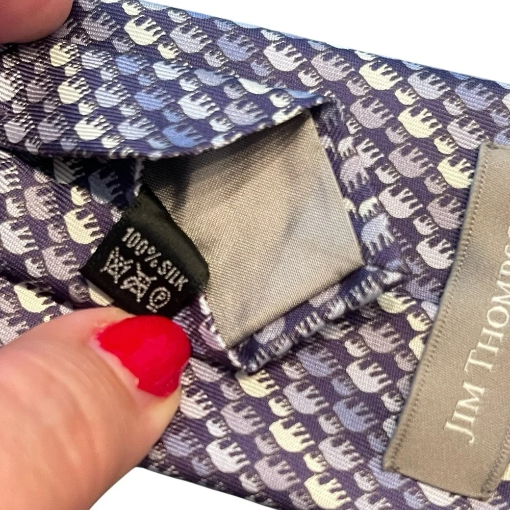 💙🐘Jim Thompson Elegant Men's Pure Silk Tie with subtle Elephant print. Blue hues